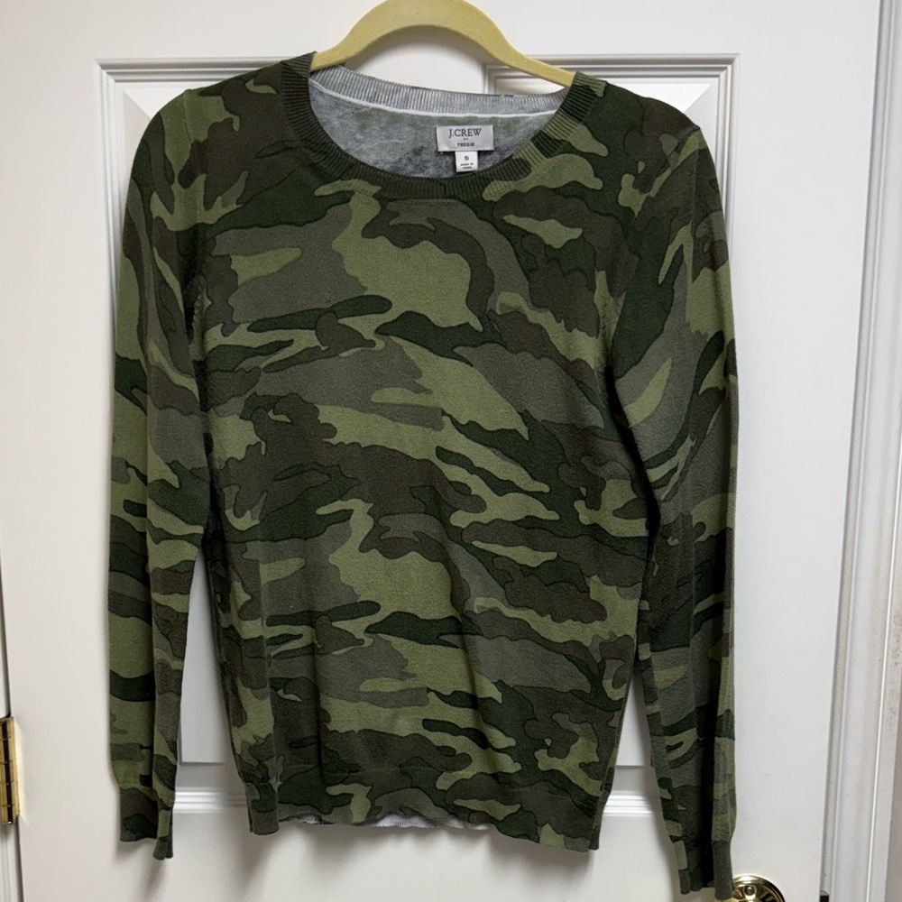 J. Crew Olive & Forest Green Camo Cotton Crewneck Sweater - Picture 6 of 9
